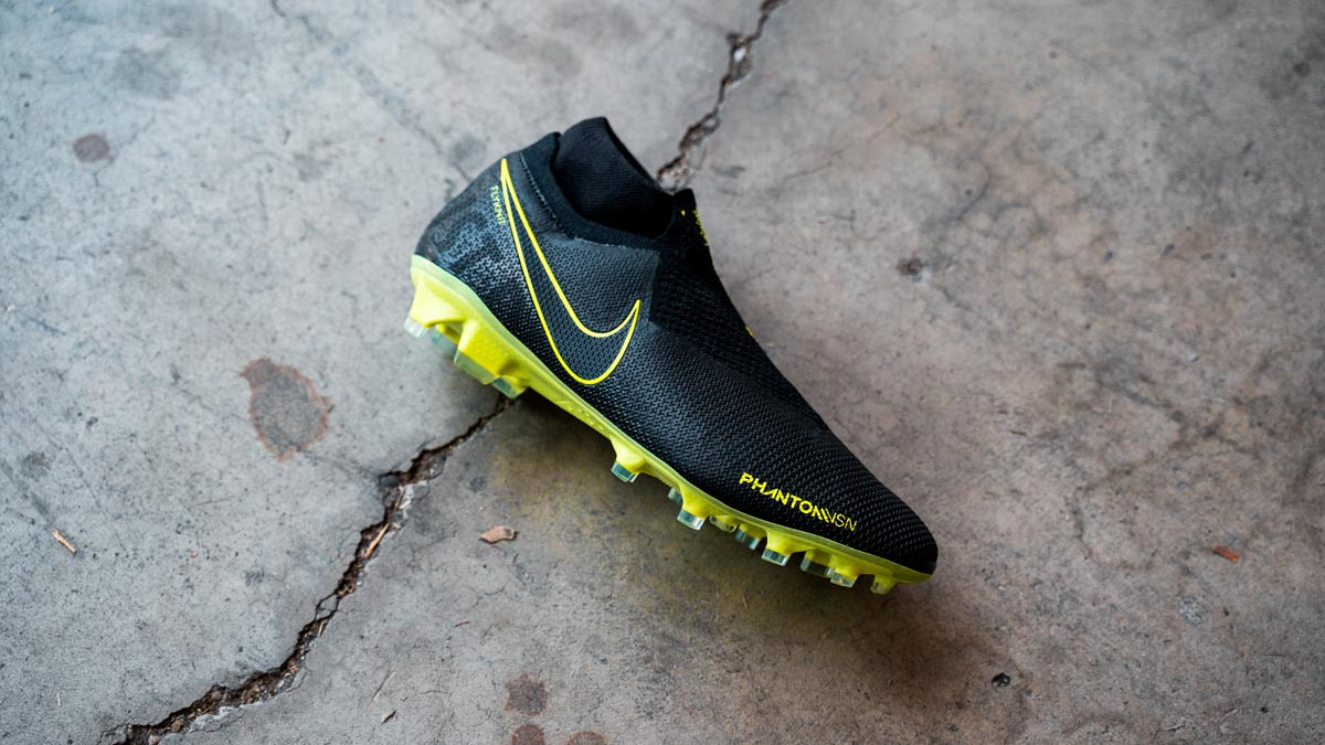 Scarpe calcio total black store